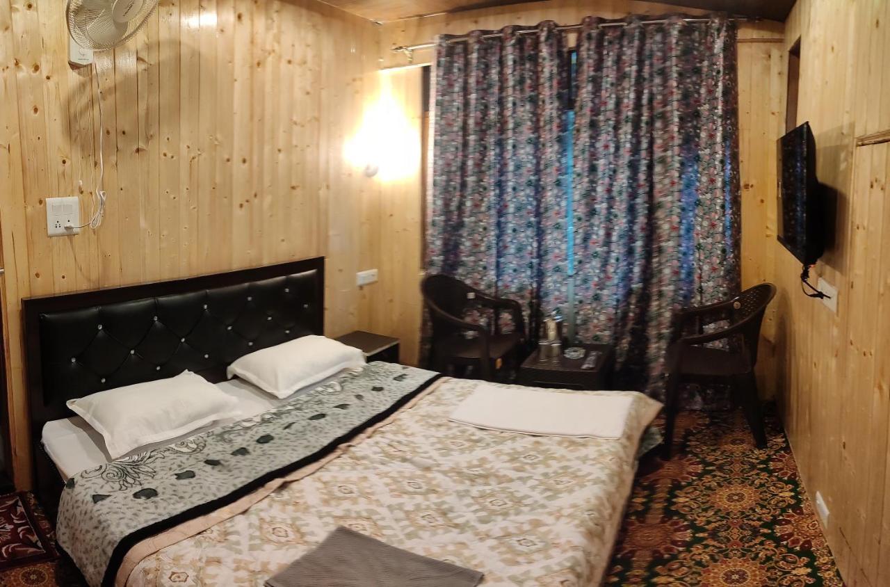 Dream River Resort Pahalgām Екстериор снимка
