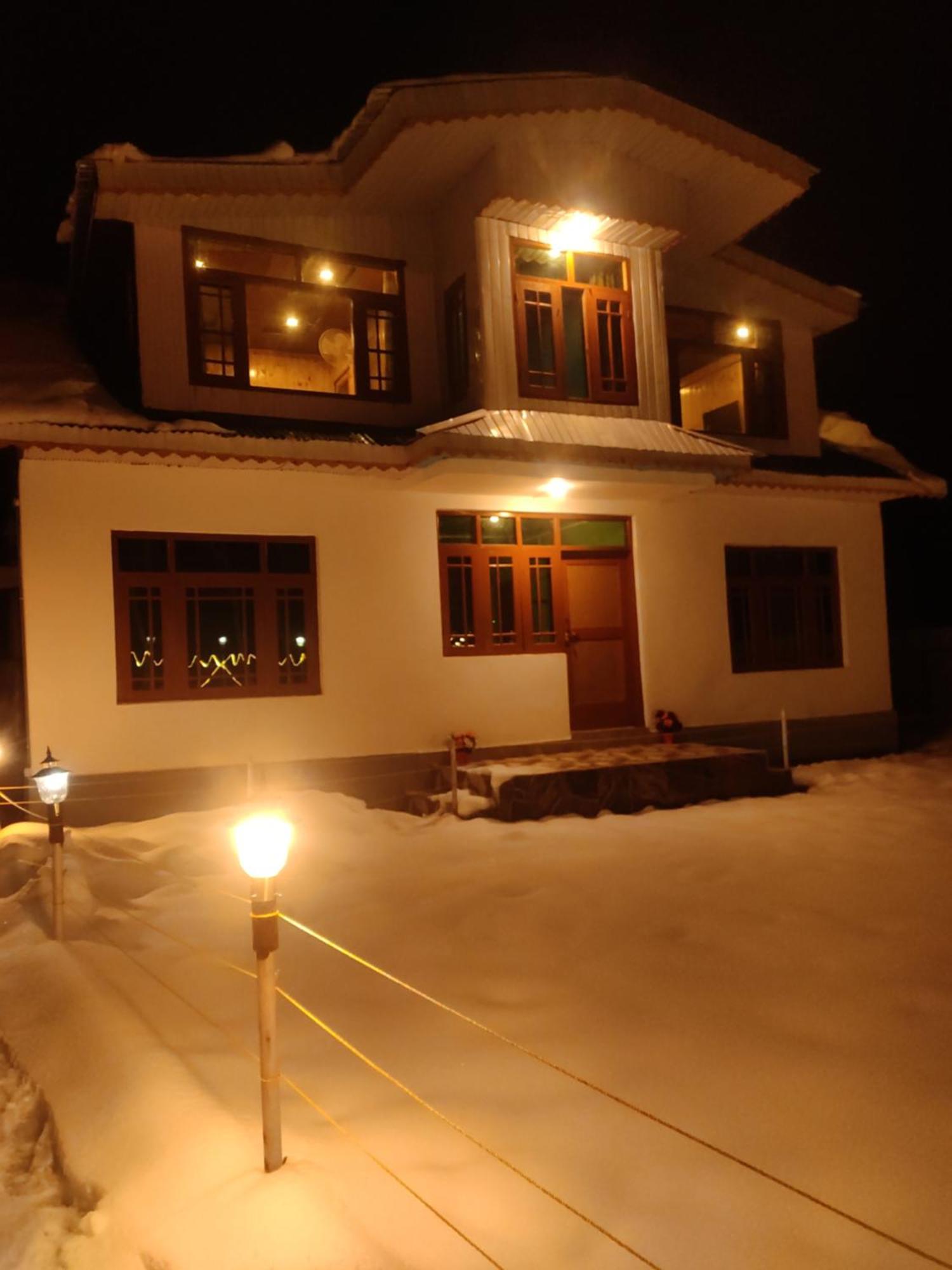 Dream River Resort Pahalgām Екстериор снимка