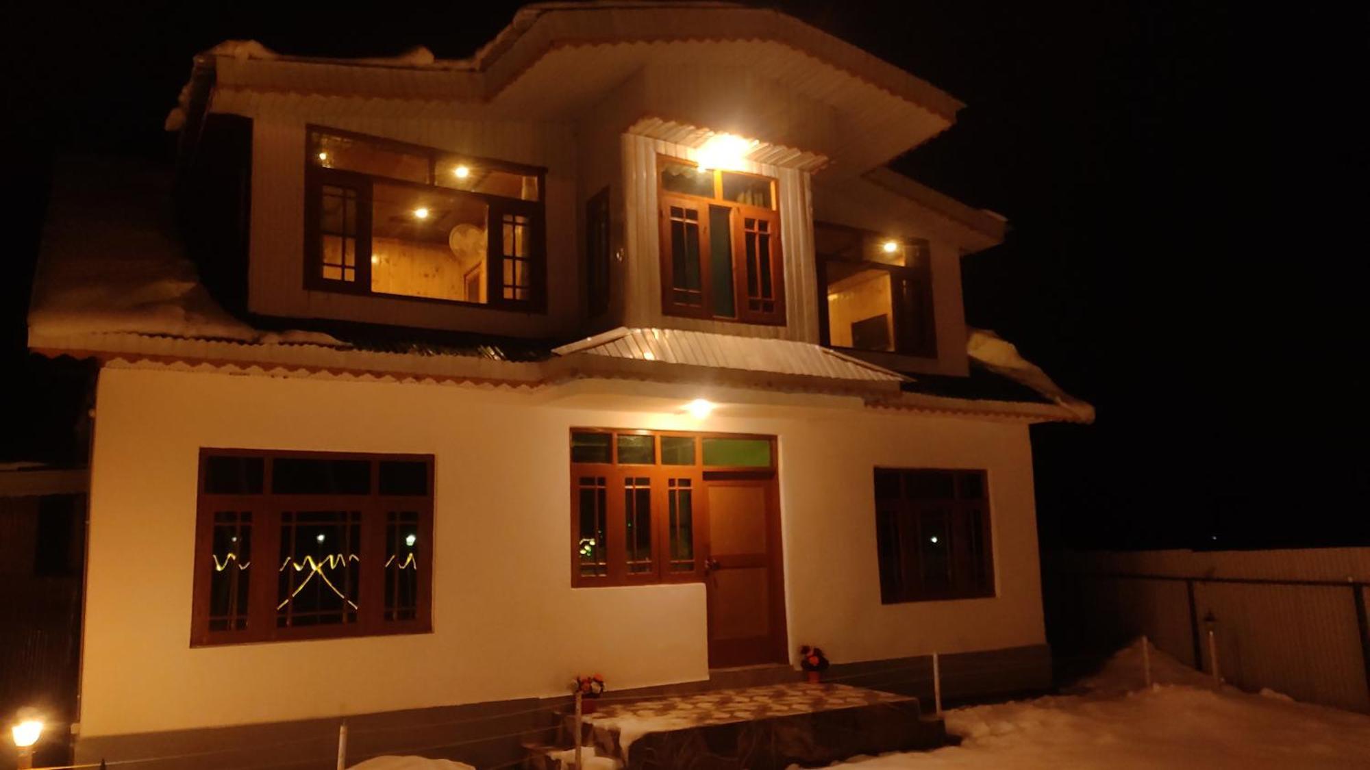 Dream River Resort Pahalgām Екстериор снимка